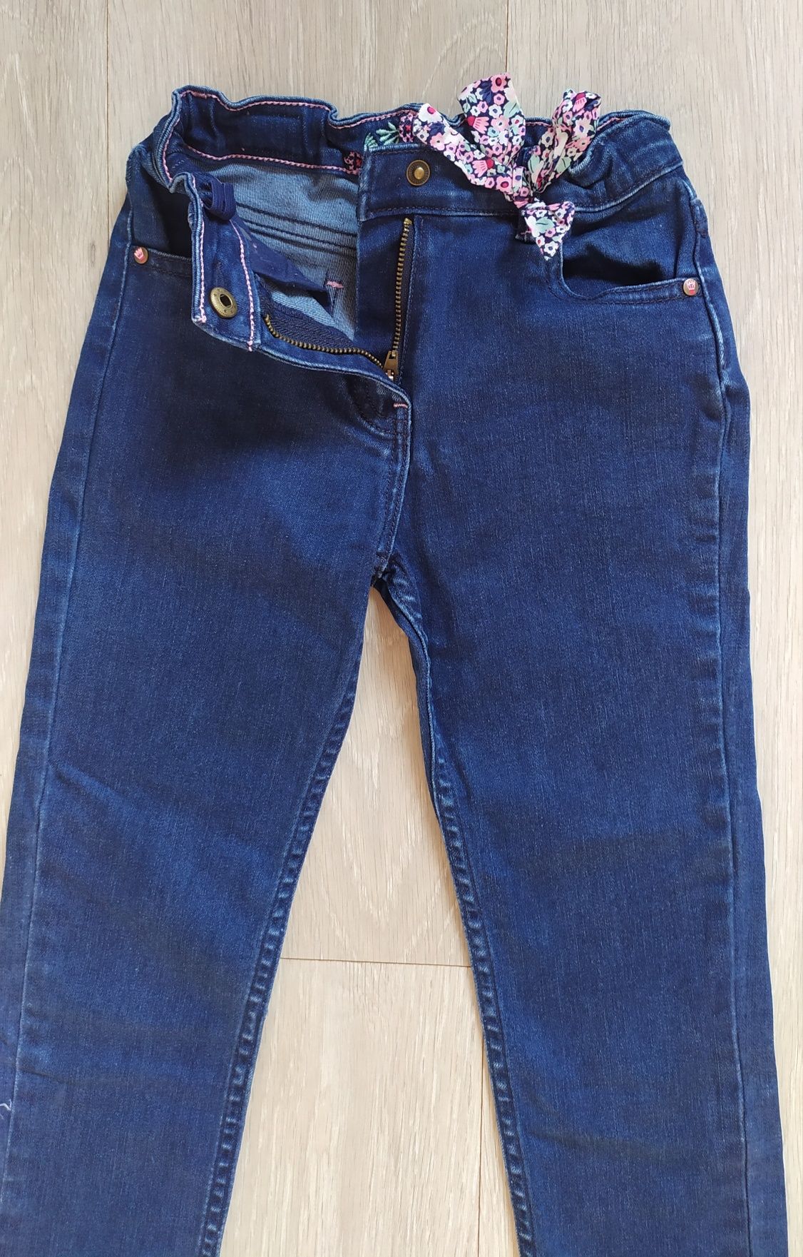 Spodnie/spodenki jeansowe  rozmiar 122 dla dziewczynki