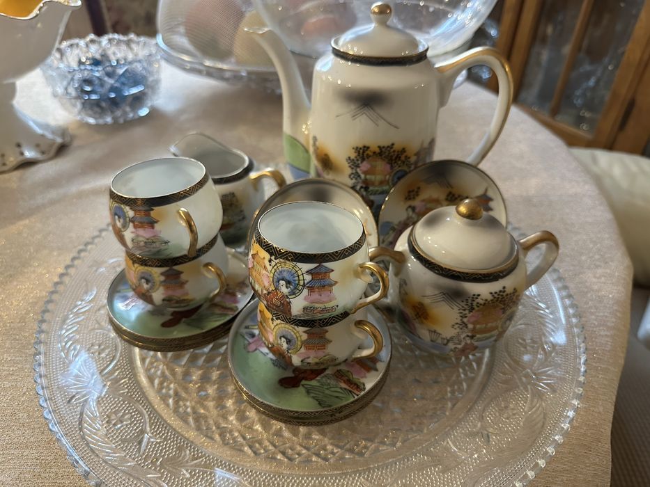 Японсий кофейный сервиз. фарфор