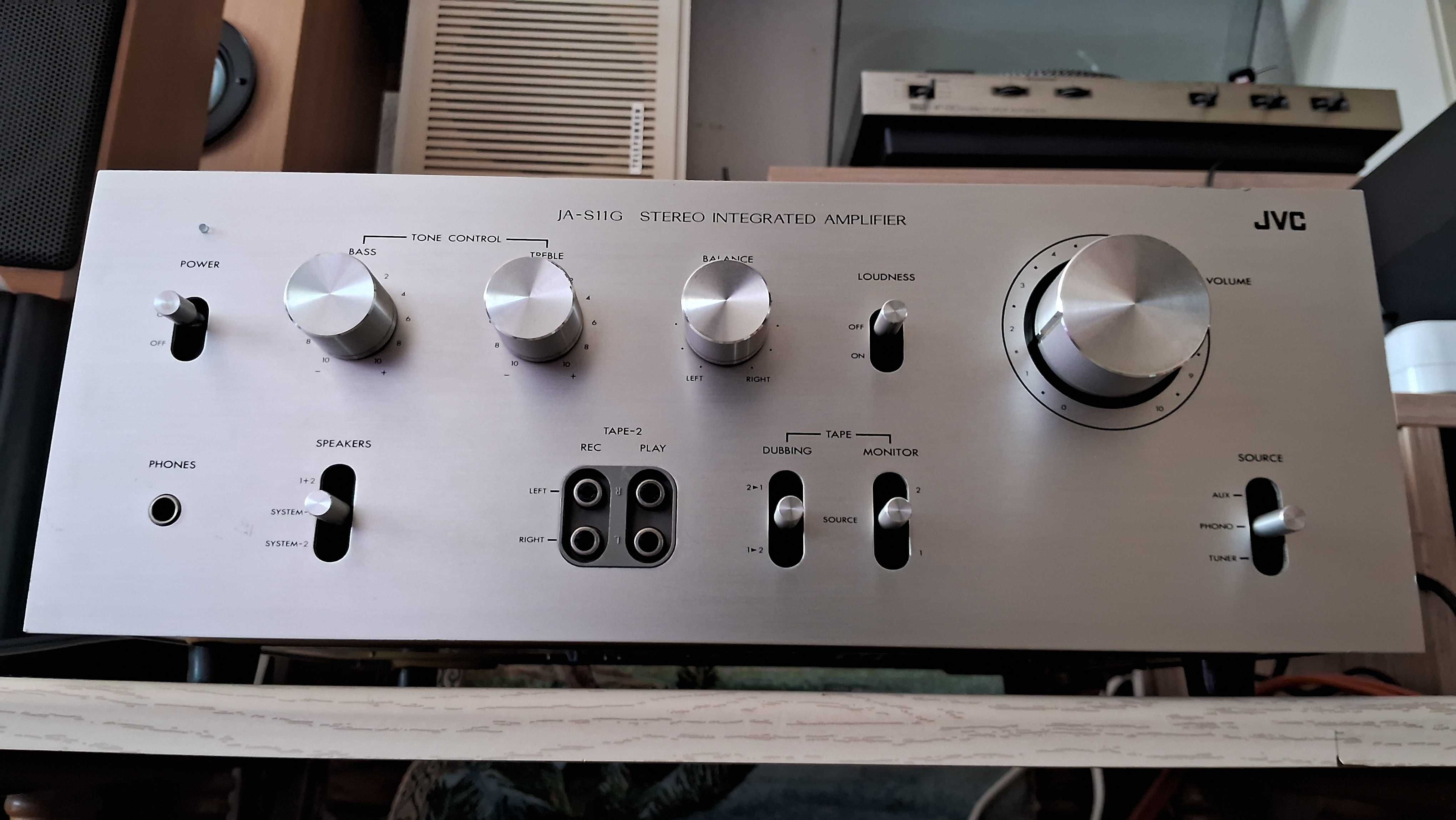 підсилювач JVC JA-S 11 Integrated amplifier 4 Oм: 2x 50Вт Made Japan