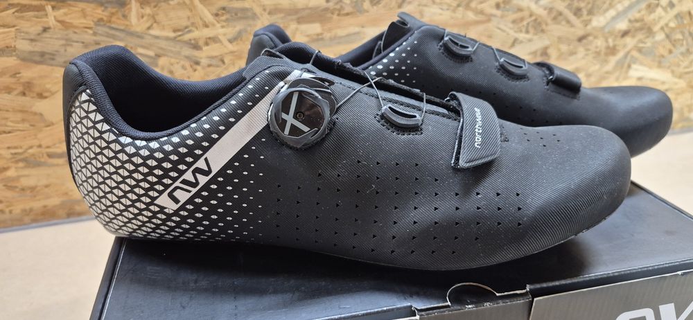 Nr2.  Buty rowerowe Northwave Core Plus 2 Wide.