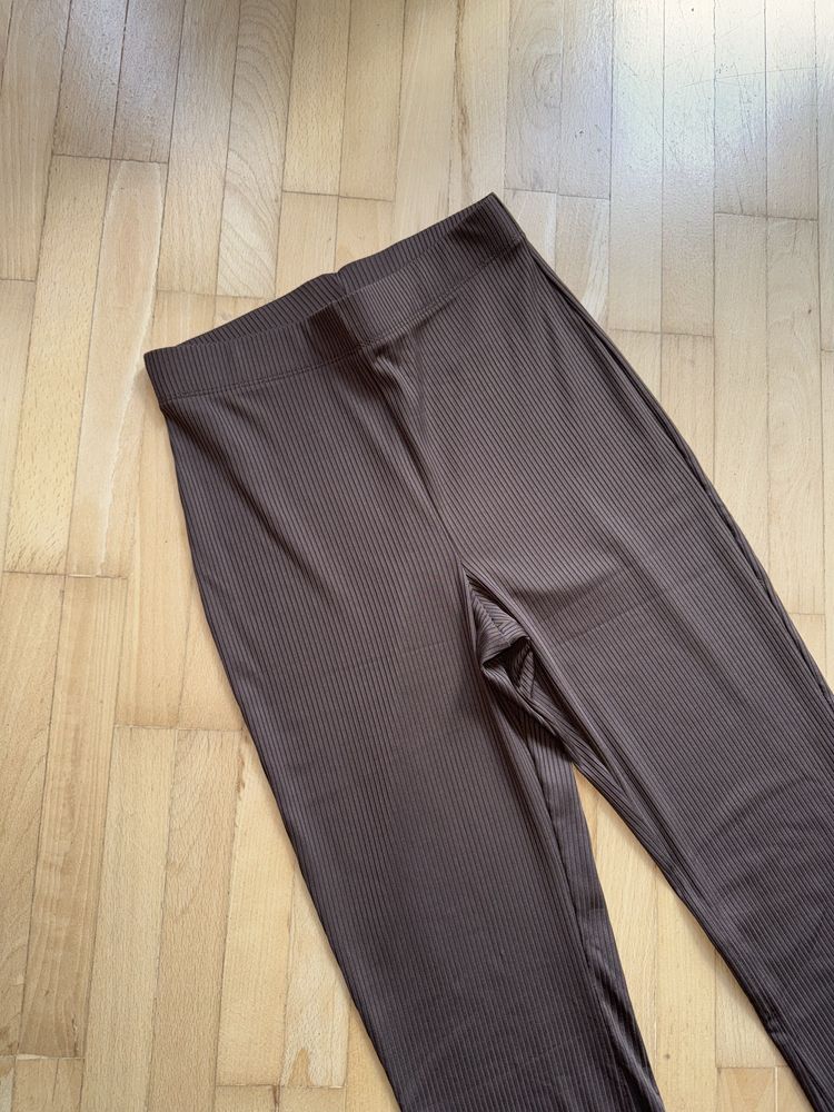 Brązowe legginsy dzwony XS H&M