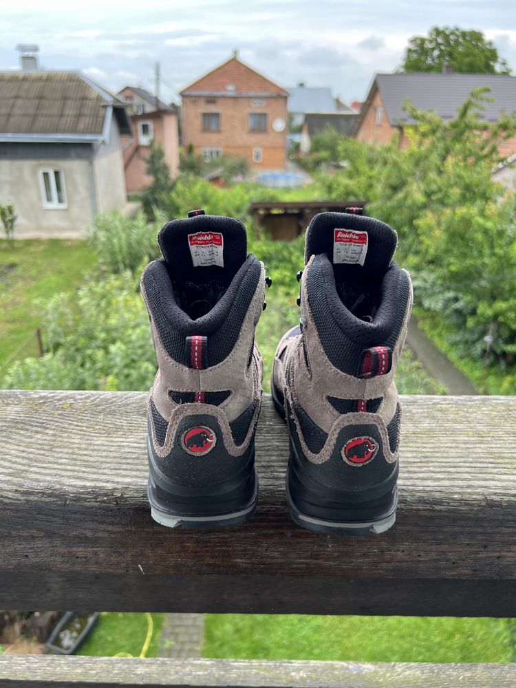 Трекінгові черевики Mammut (Gore-tex)