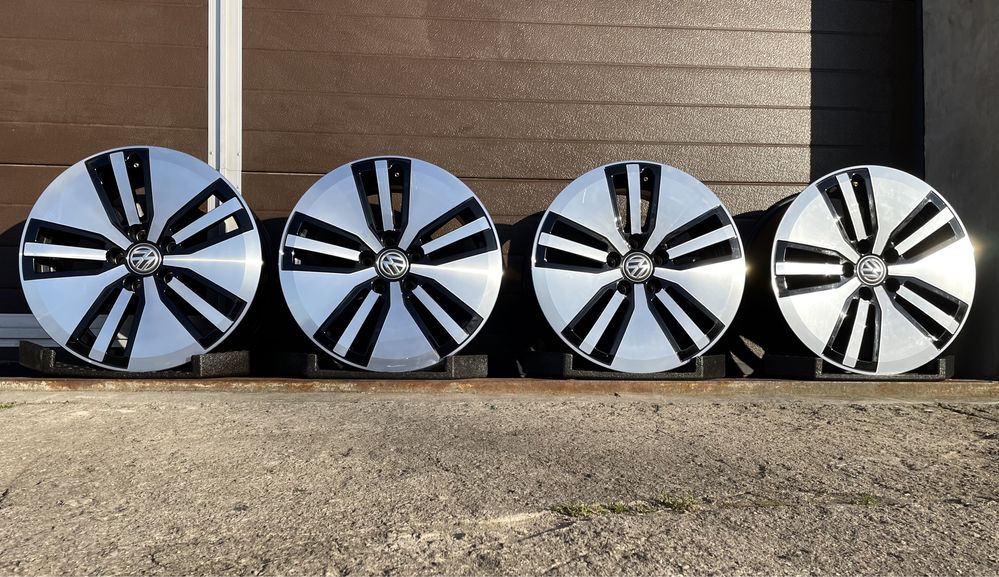 4x felgi aluminiowe 5x112 r17 et40 7J Alufelgi Oryginał VW 17” czarne