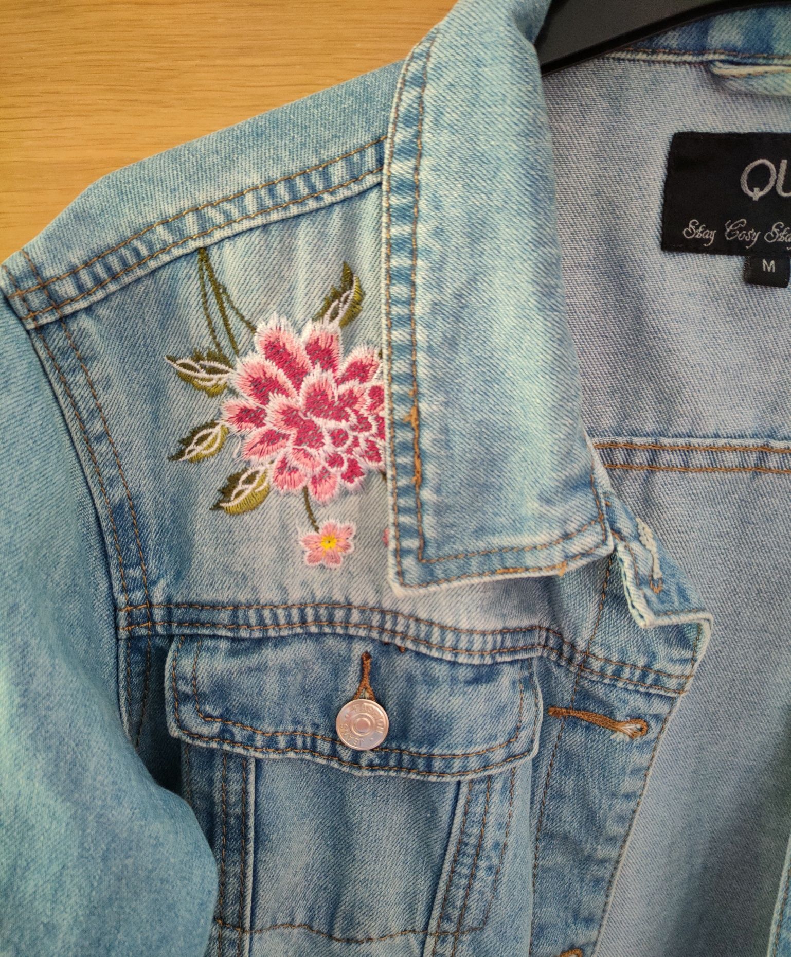 Kurtka katana jeansowa Quiz kwiaty M