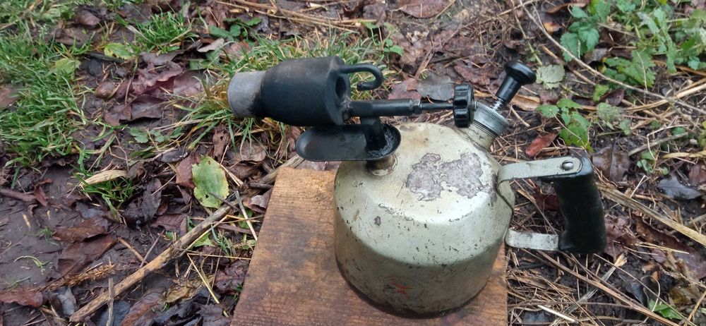 Продаю лампу паяльну радянську