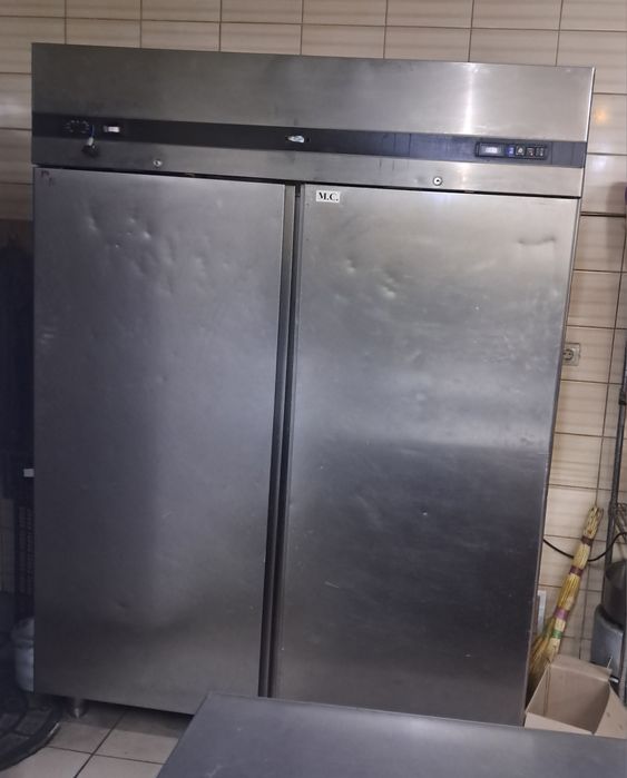 Холодильник2хКамернийпрофесійний Ресторан,Кафе,США"CustomCool"CCR 1400