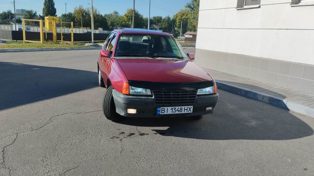 Продам Опель кадет
