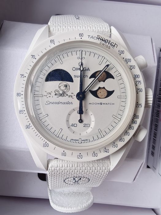 Swatch Omega MoonSwatch Snoopy Moonphase – Snoopy  Moonshine Gold