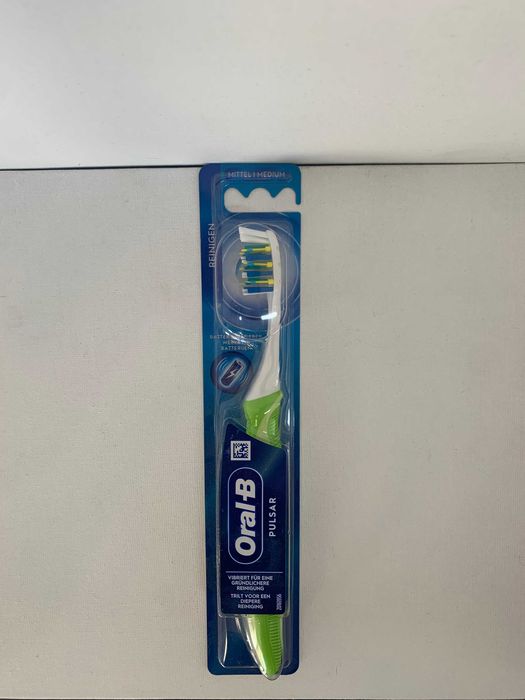 Oral-B Pro Expert Pulsar Battery Toothbrush Medium Green