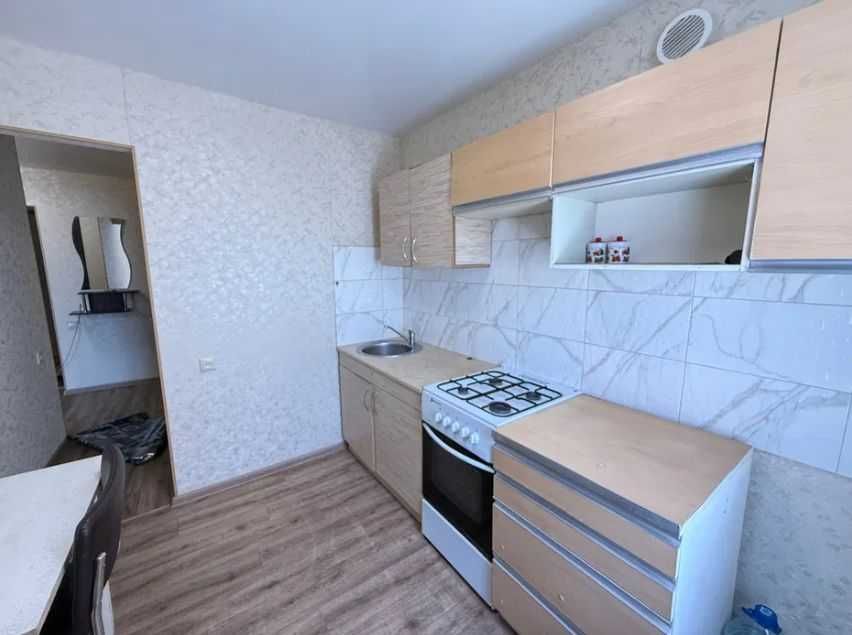 1 кім в багатоповерхівці в ЦЕГЛІ район 12 КВАРТАЛ (716369)