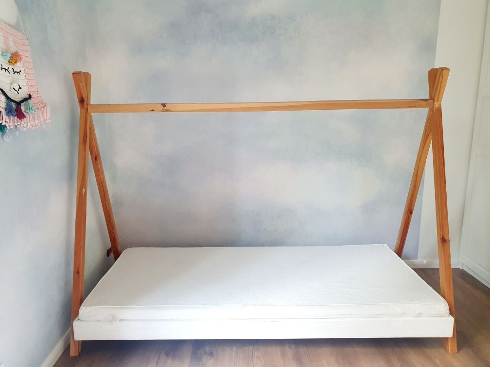 Łóżko sosnowe tipi 90x200 z materacem