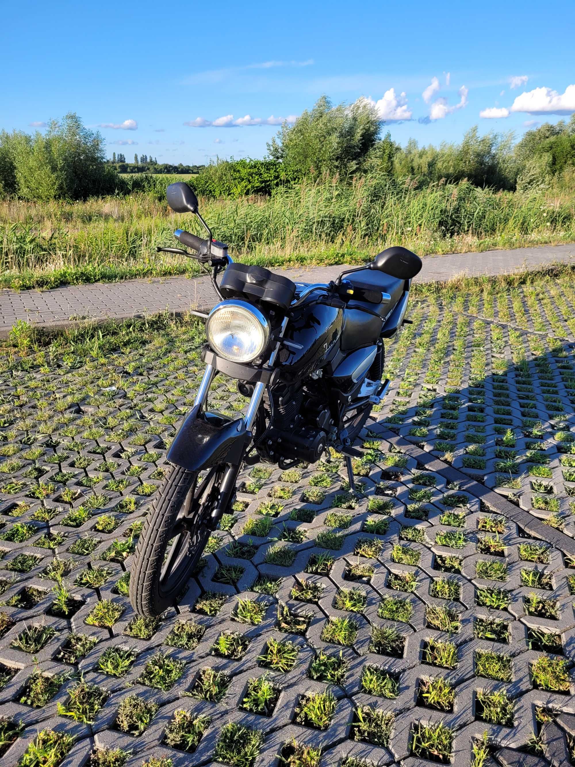 Motocykl Junak 122f