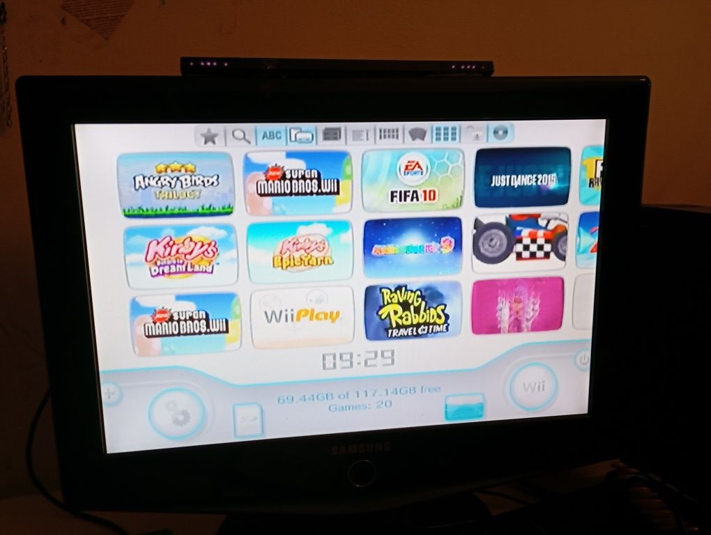 Nintendo Wii desbloqueada C/cabos