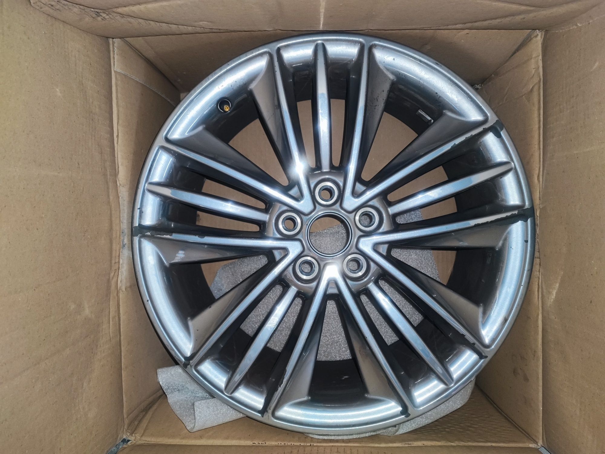 Jantes 18" 5x108 8" ET55