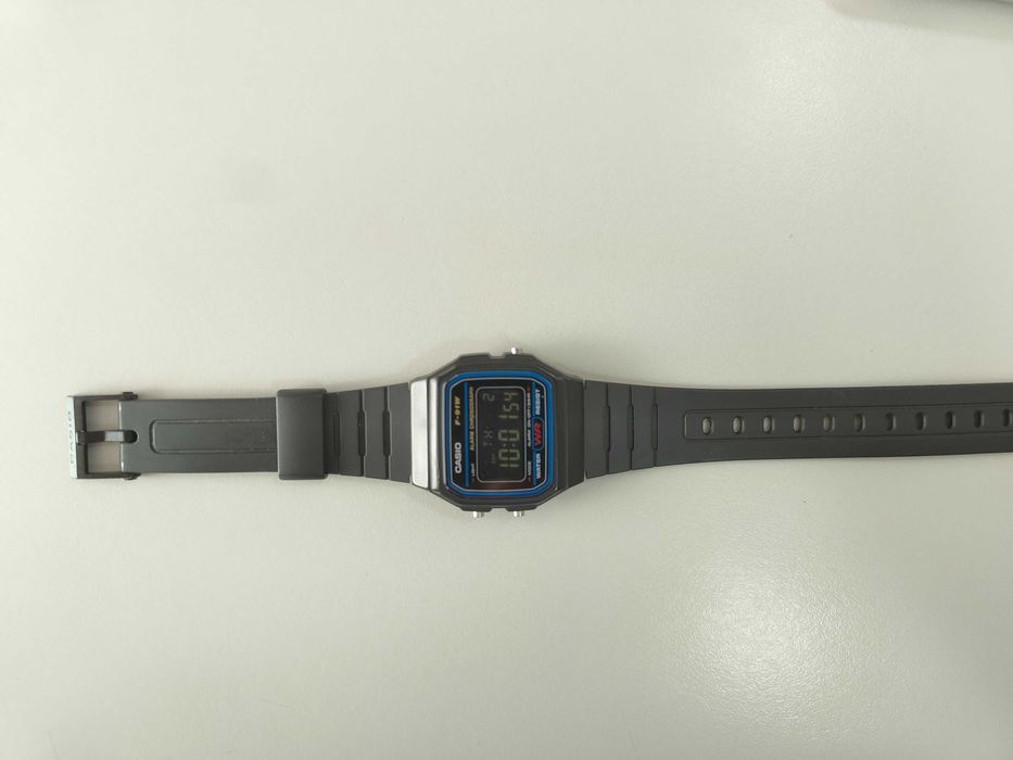 Casio F-91W Personalizado Ecrã Invertido