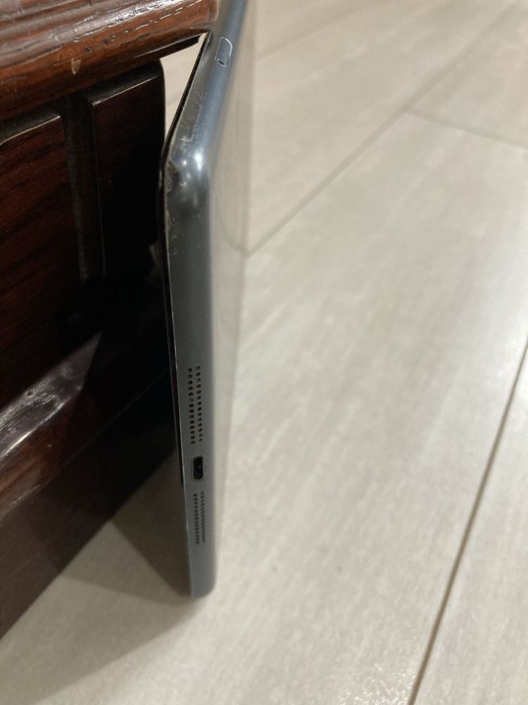 Продам ipad мини на запчасти 64 гб.