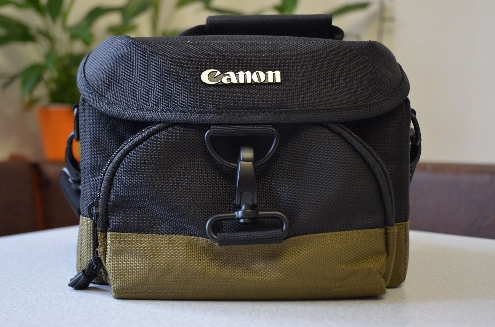 Цифровой фотоаппарат Canon EOS 1300d kit+(18-55mm vr iii)