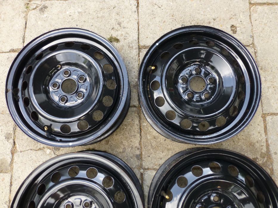 Felgi Stalowe Toyota YARIS IV 15'' 5x100 JAK NOWE!!