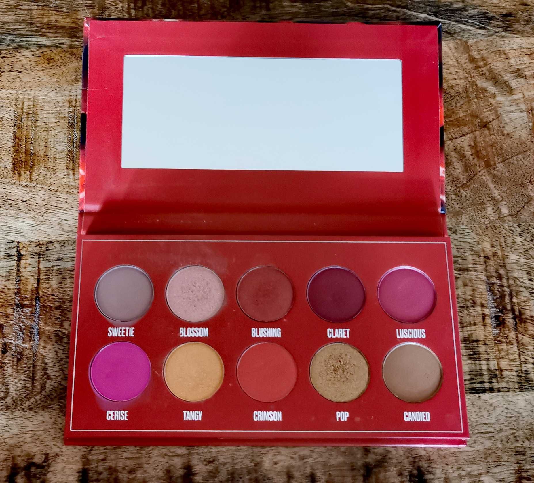 Mało używana paleta Sweet Like Shadow Palette - okazja!