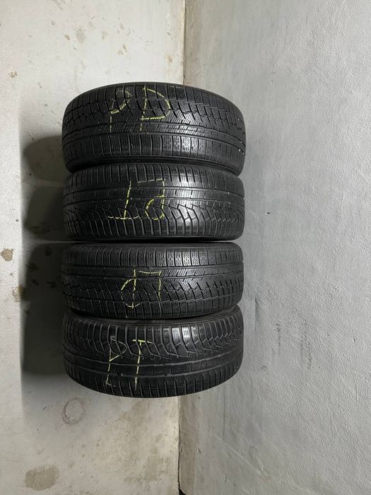 Opony Hankook, zimowy 215/55R17 98V, 4 szt
