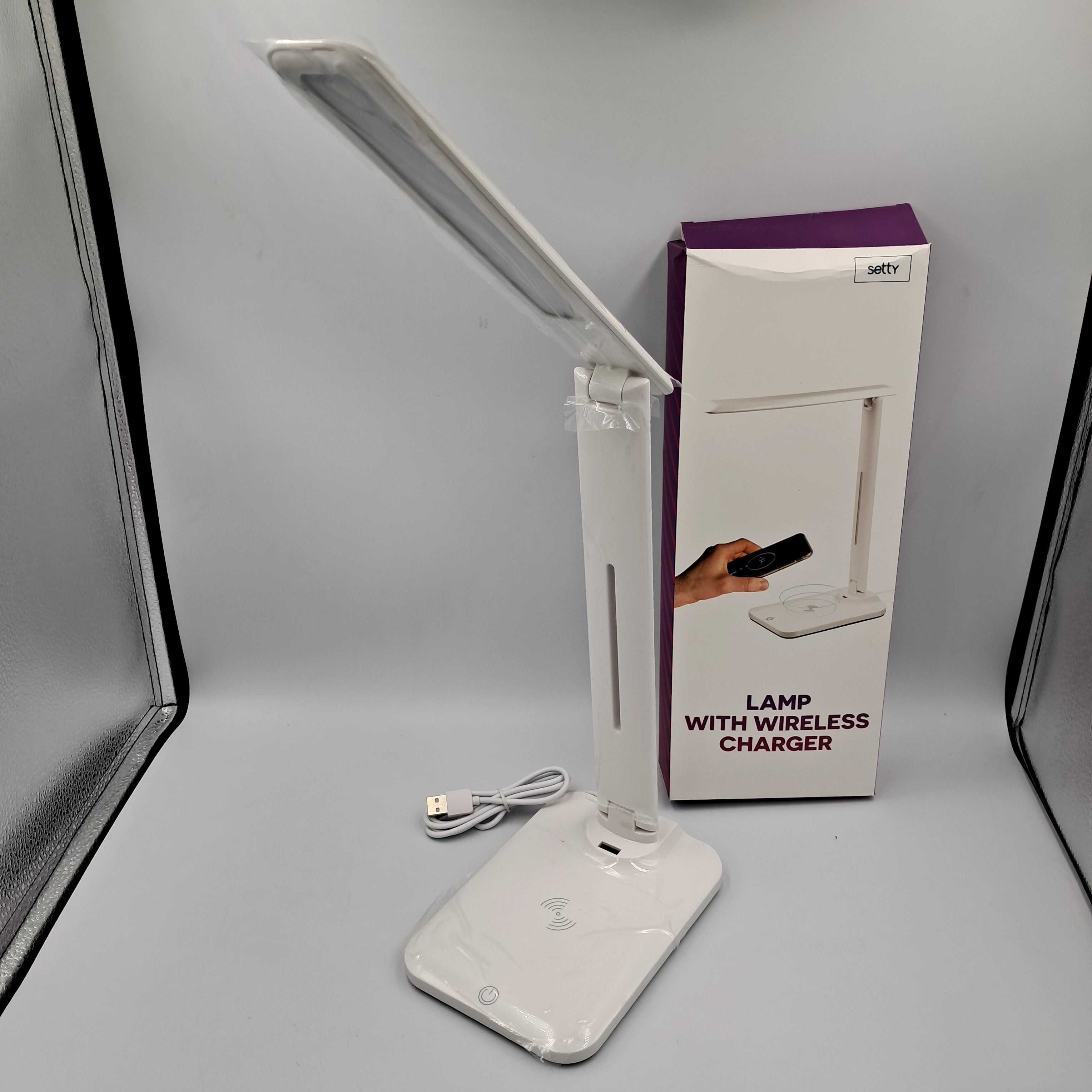 Lampka led  z ładowaniem indukcyjnym