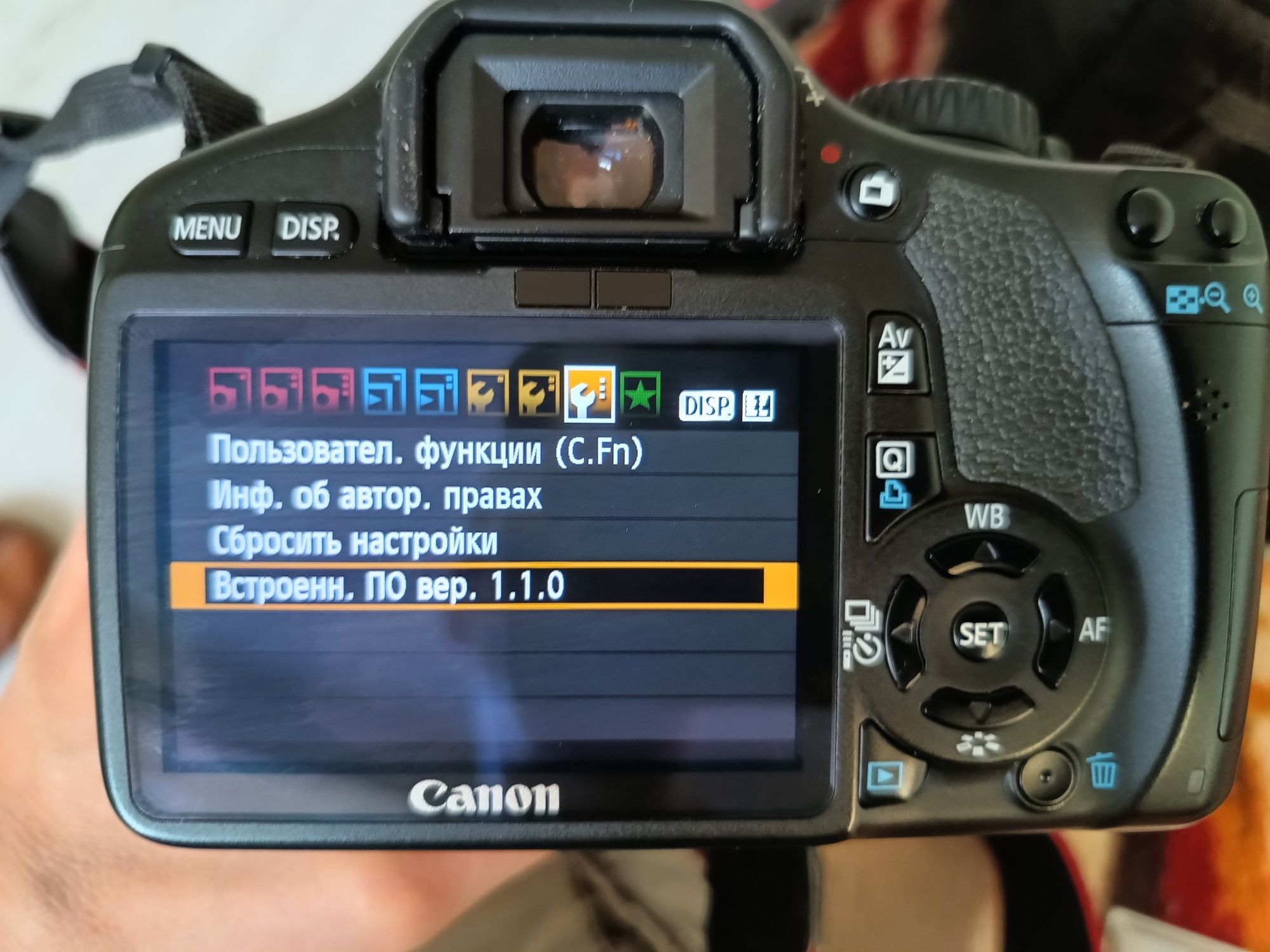 Canon EOS 550D Kit (18-55mm) + бонус.