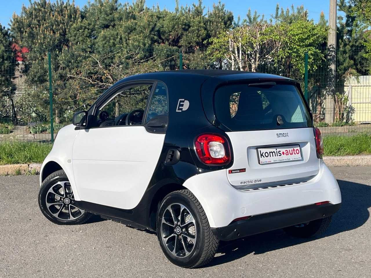 Продам Smart Fortwo 2017. Можна в розстрочку, під викуп