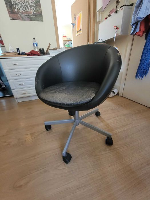 Cadeira escritório preta IKEA SKRUVSTA