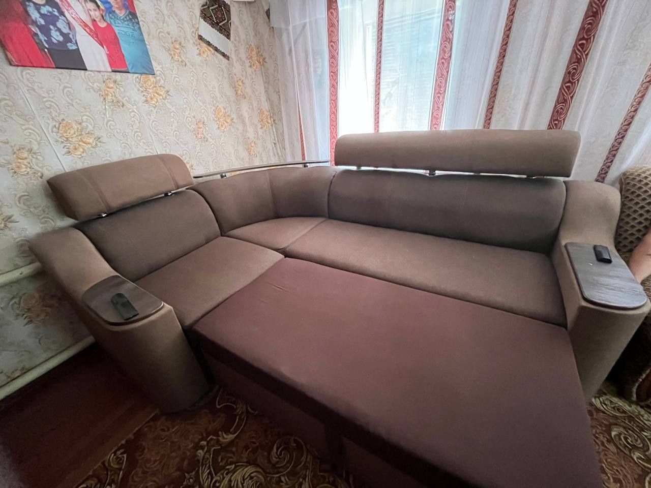 Диван угловой двох спальный