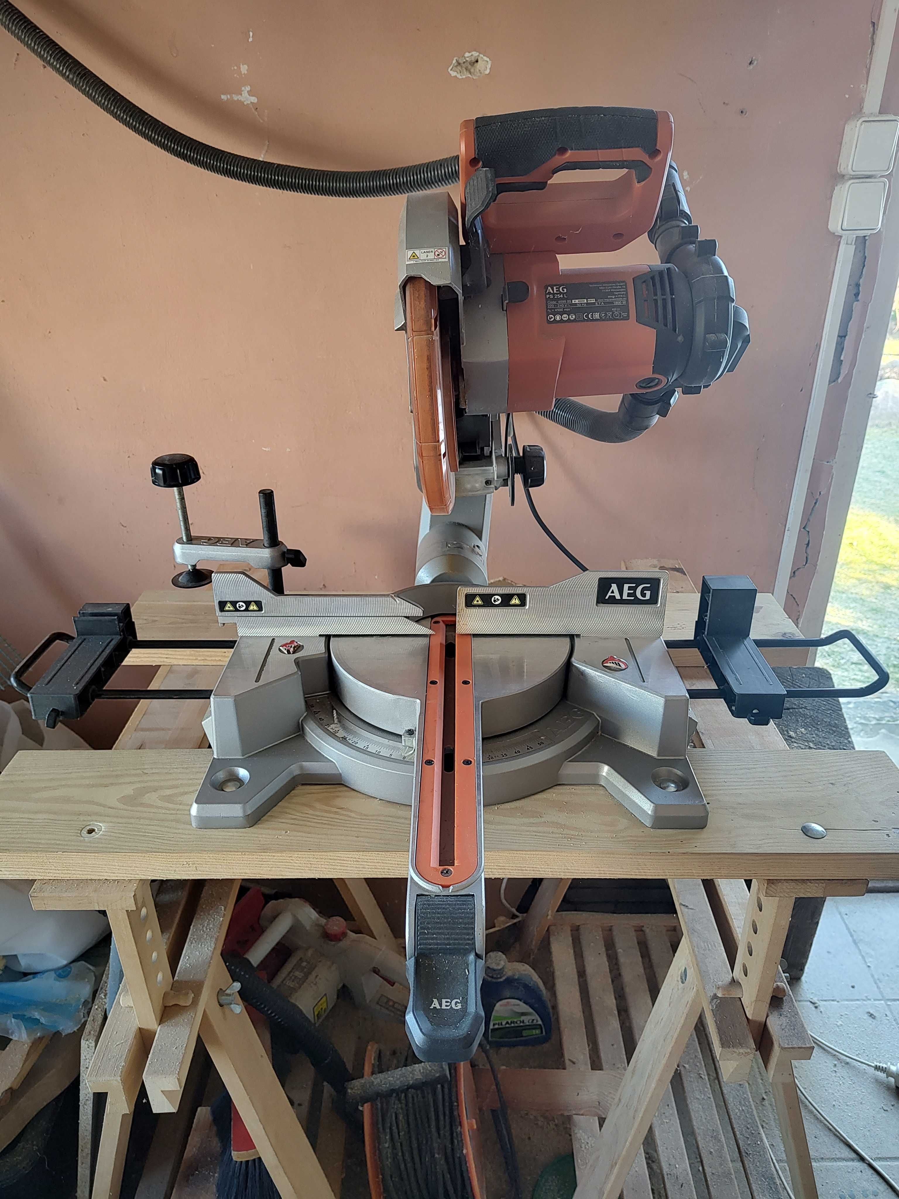 Piła ukosowa (ukośnica) AEG PS 254 L 1800W