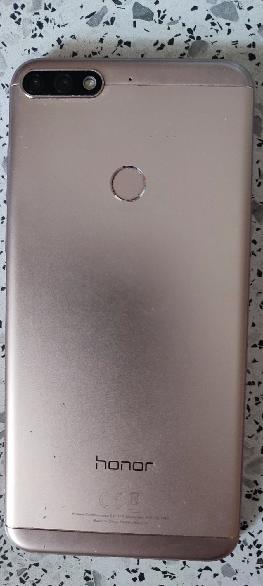 Телефон Honor 7C Pro