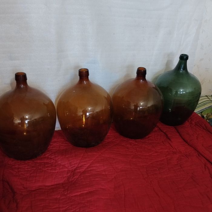 Бутиль ,бутыль для вина 20,30,50 лит безшовный тяжолый