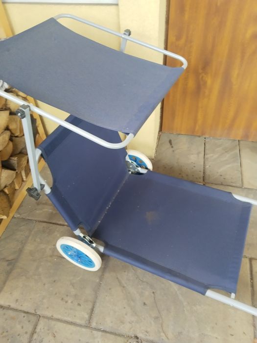 Leżak ogrodowy ,plażowy z kółkami i rączka