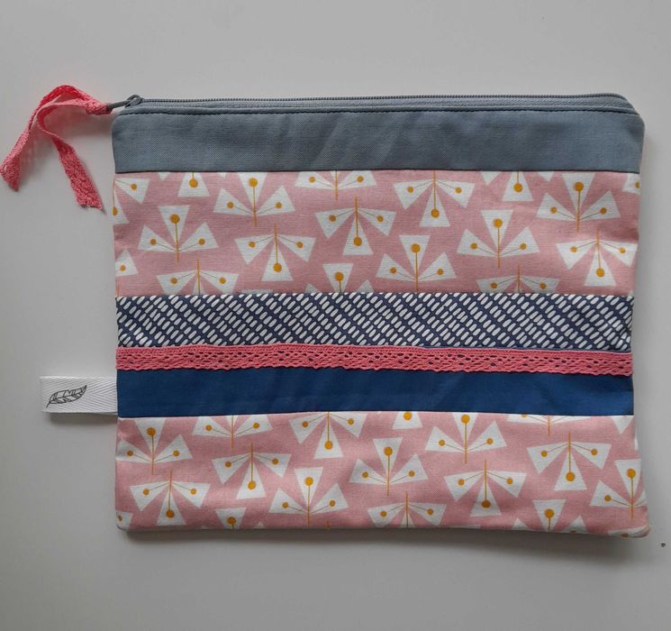 Kosmetyczka saszetka make-up bag