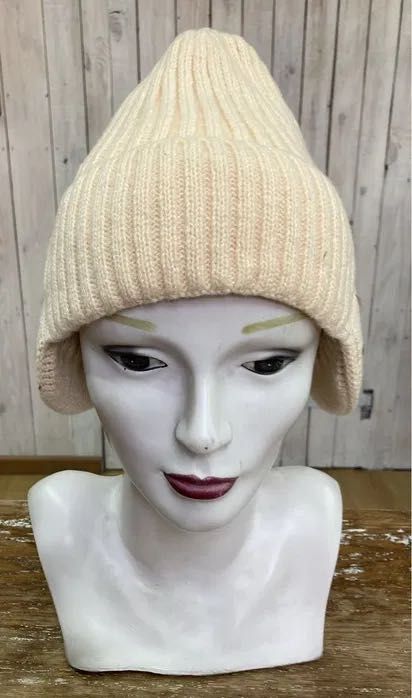 Zimowa czapka Uszatka, nowa, beż, one size, ciepła dzianina