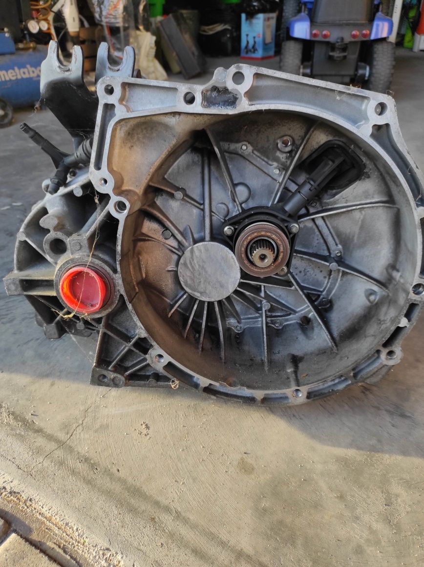 Skrzynia biegów Ford fokus 1.6 TDCI 90 KM 2006r