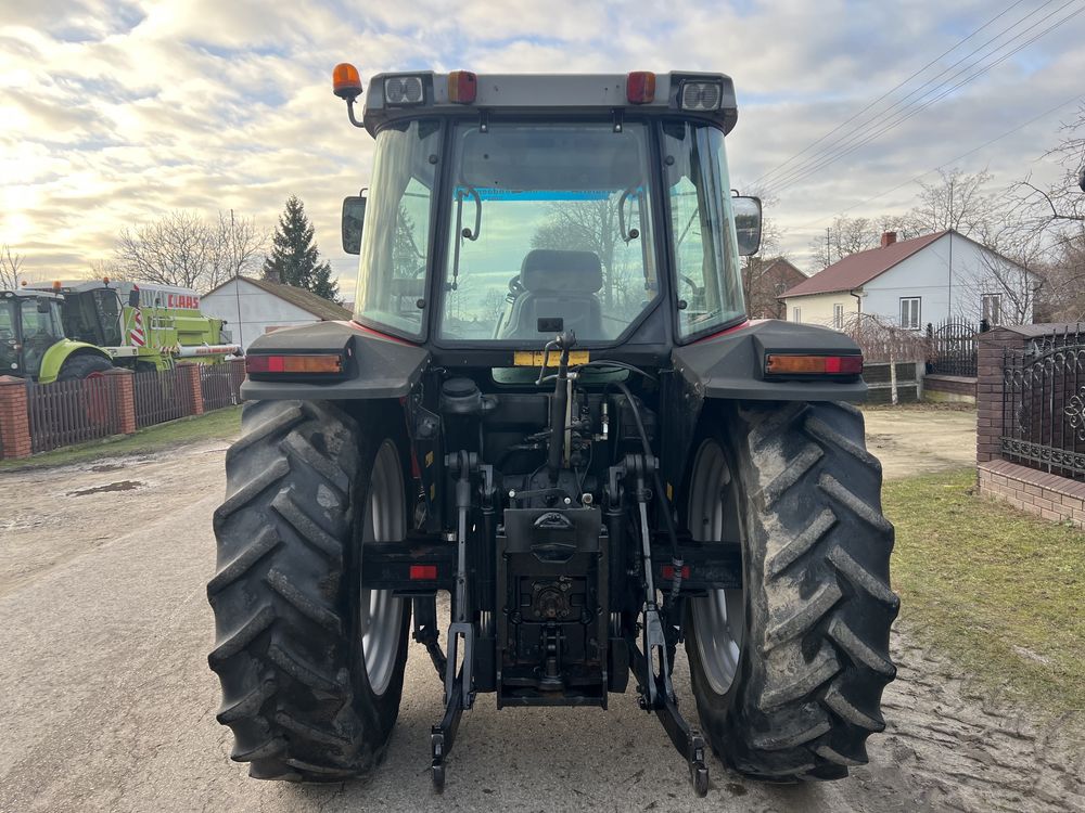 Massey ferguson 6245 nie malowany orginalne opony