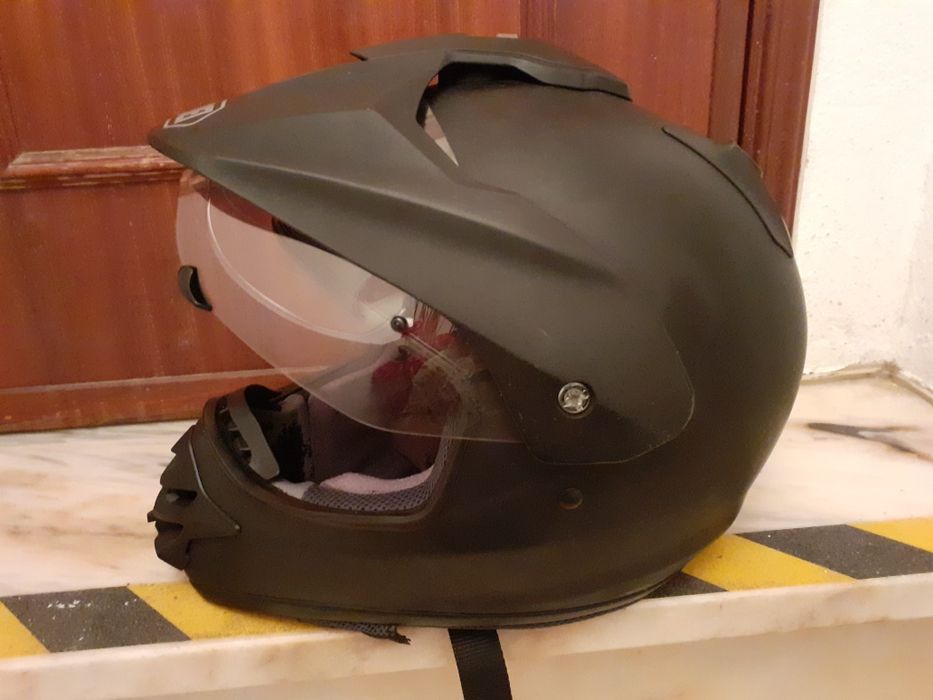 Shoei Hornet M bom estado por dentro e por fora com pinlok