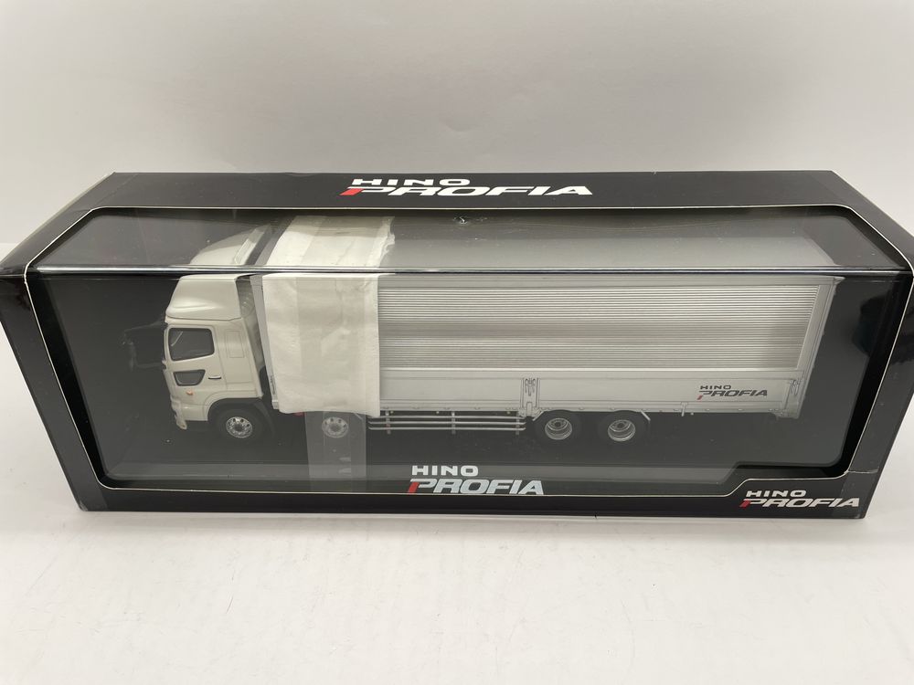 Hino Profia. 1/43  Масштабная модель.Фура.