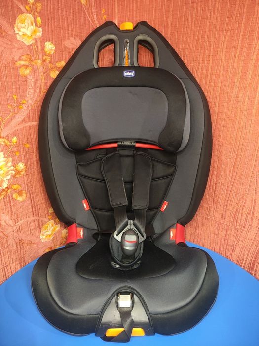 Автокресло Chicco GRO-UP 1/2/3 Jet Black