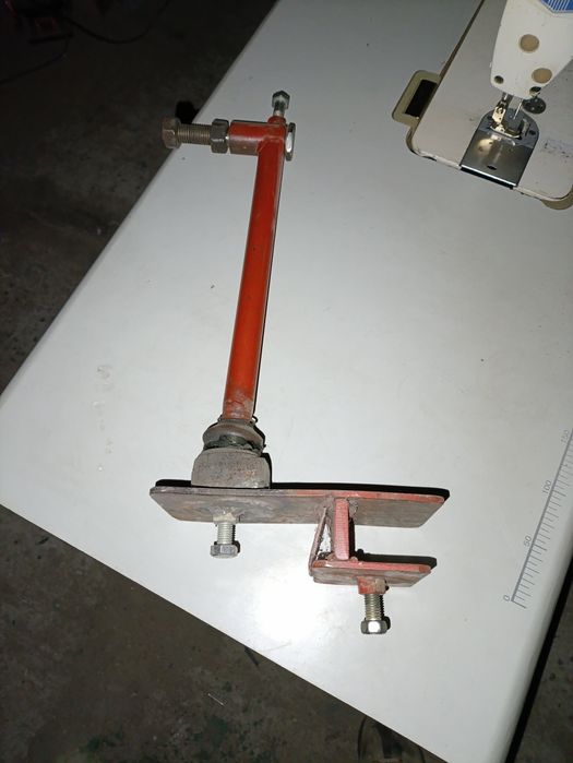 Штатив для перетяжки руля.