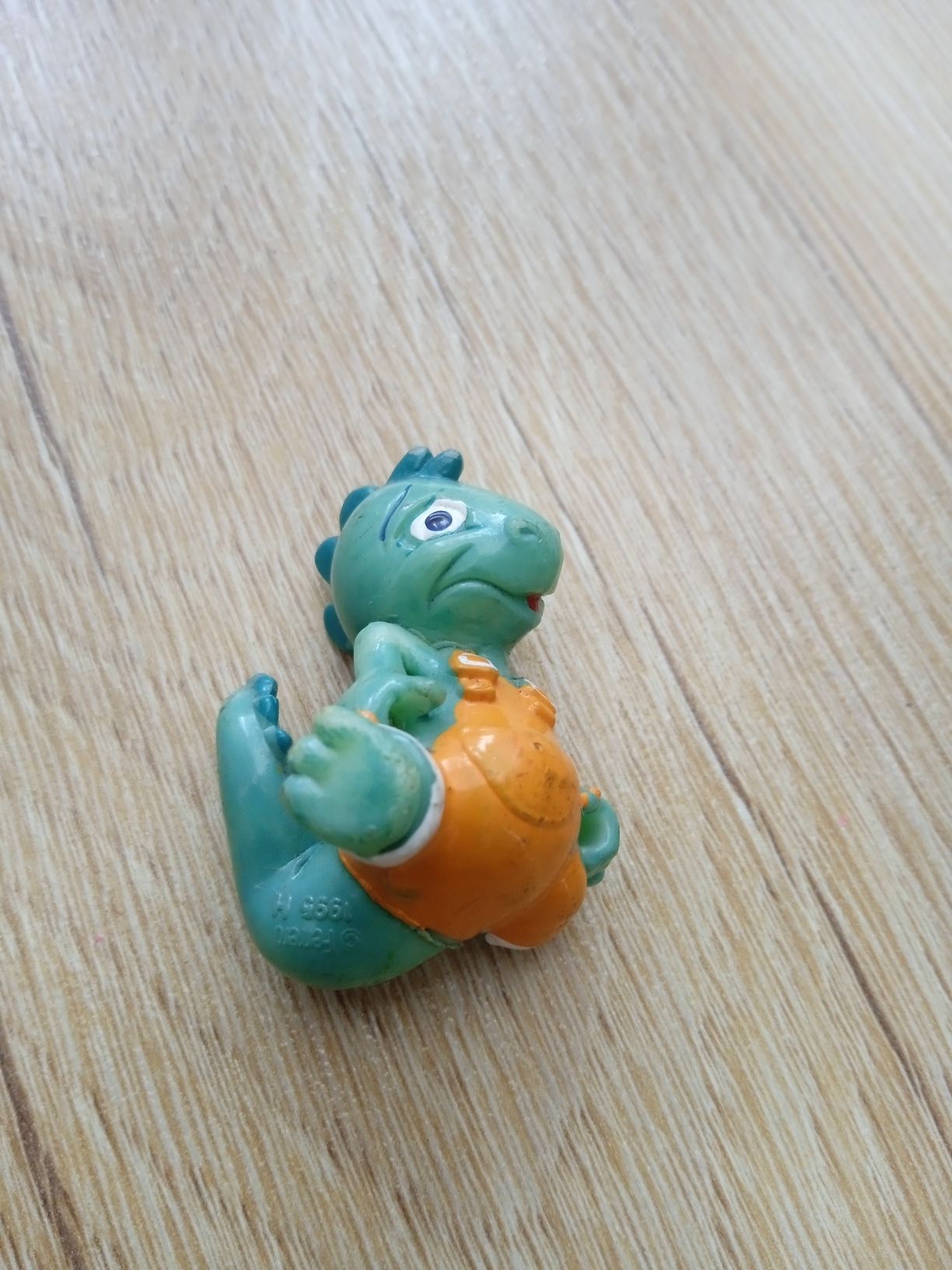 Zabawka Kinder Ferrero The Dapsy Dino Family 1995