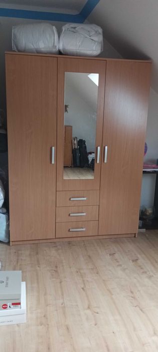 Szafa z lustrem 200x150x58 cm