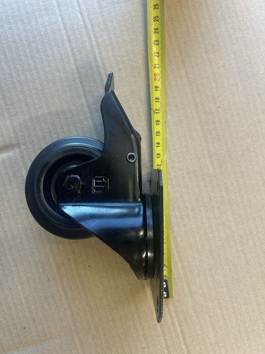 Rolka transportowa z hamulcem