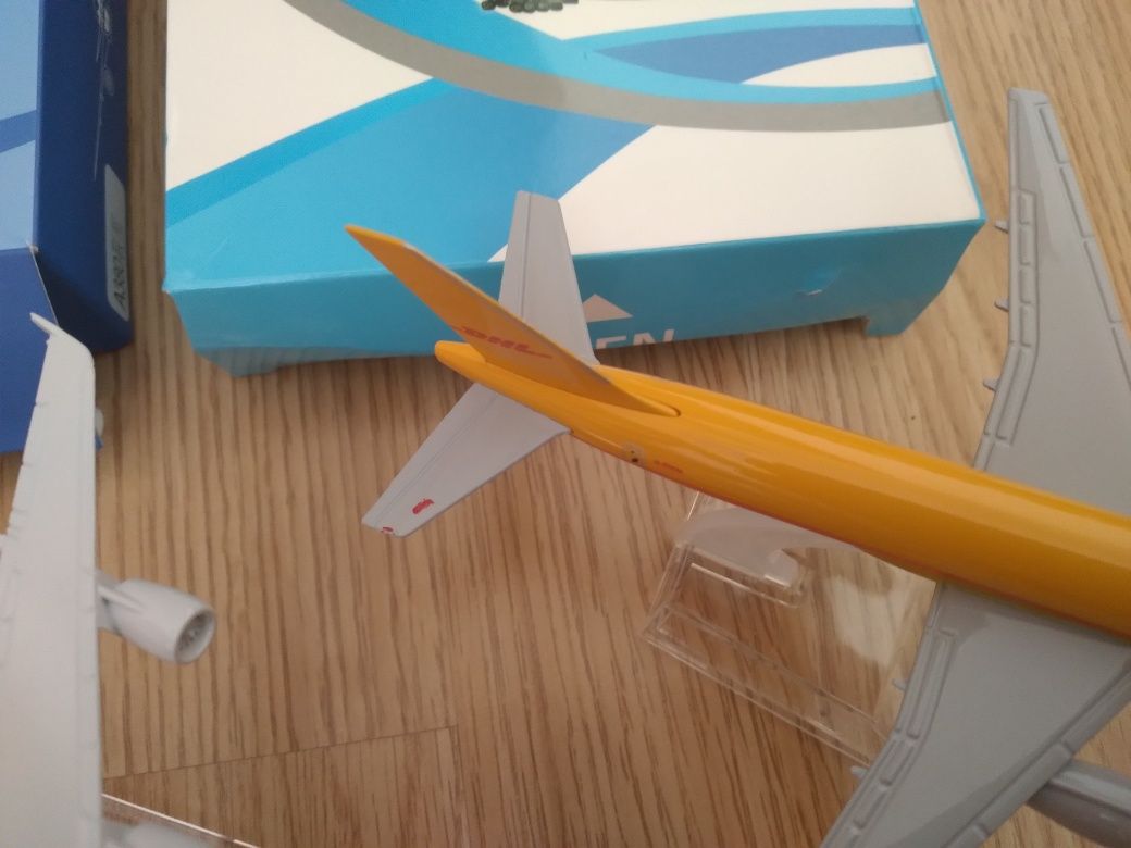 2x model samolot boeing 757 dhl airbus a380 fedex 1/400