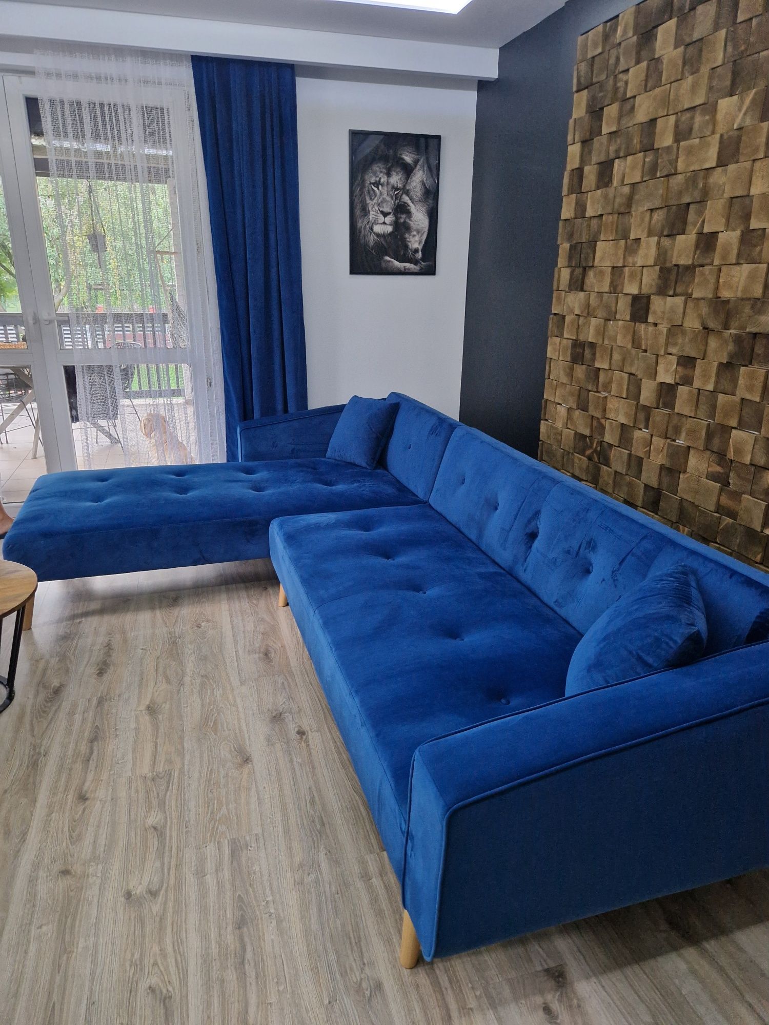 Welurowy narożnik granatowy duzy.