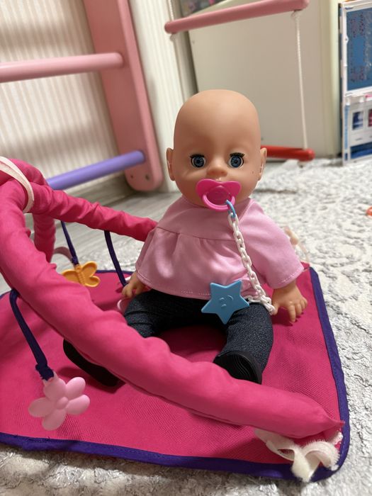 Пупс з ігровим килимком