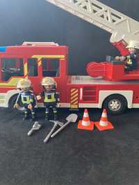 Playmobile wóz strażacki