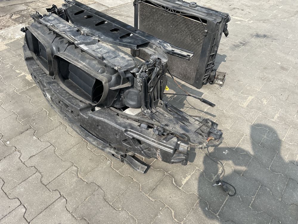 Pas przedni wzmocnienie czolowe belka bmw f10 f11 rozne + chłodnice