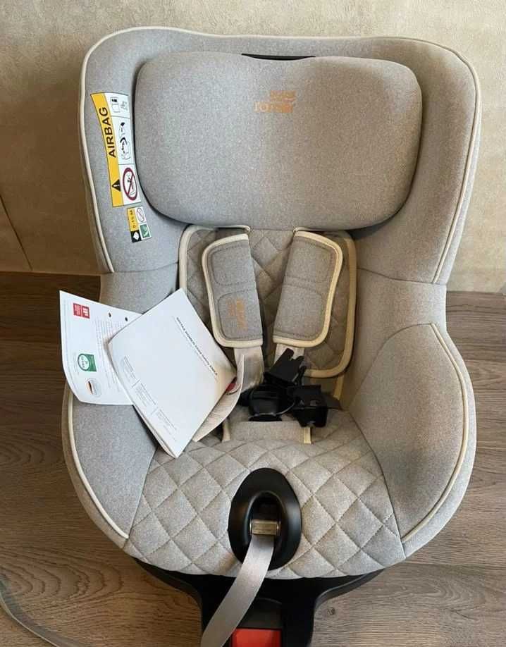 Авто-Кресло Britax Romer Dualfix M i-size Nordic Grey